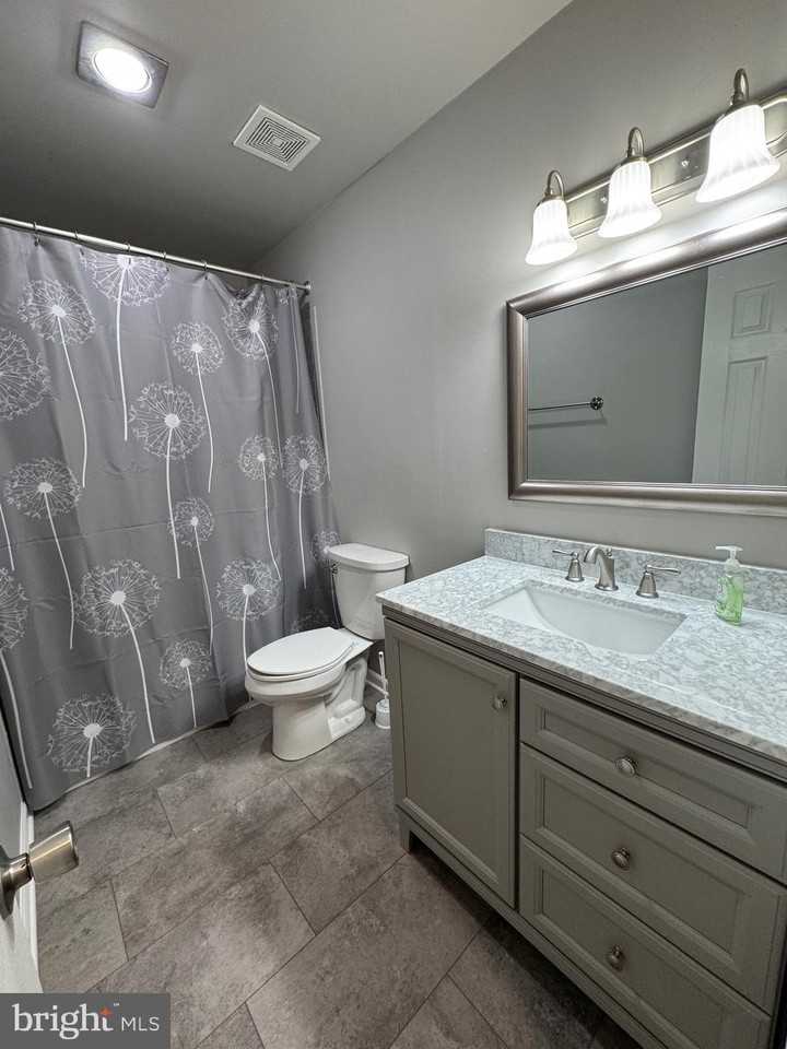 327 Saint Marys Ave Unit 7k - Photo 7 of 16