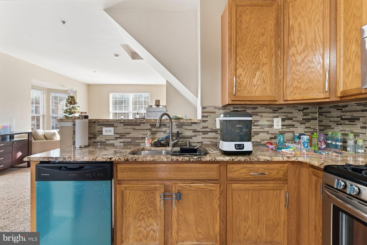 3778 Merseyside Pl - Photo 3 of 31