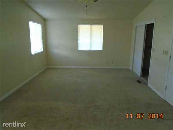 5405 N Laguna Rd - Photo 3 of 10