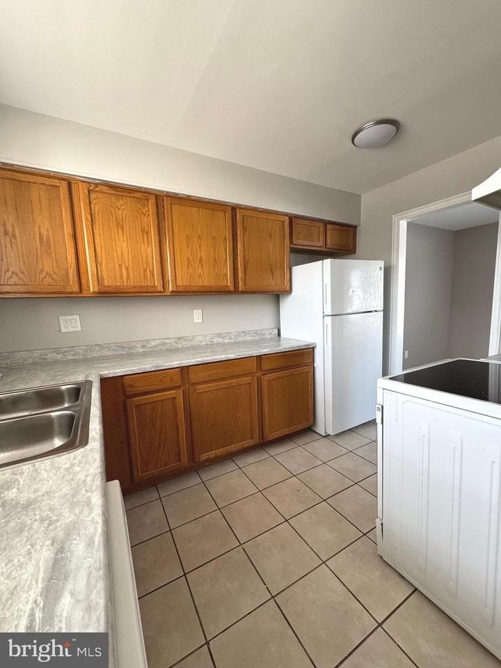 2050 Nike Dr #3 - Photo 7 of 22