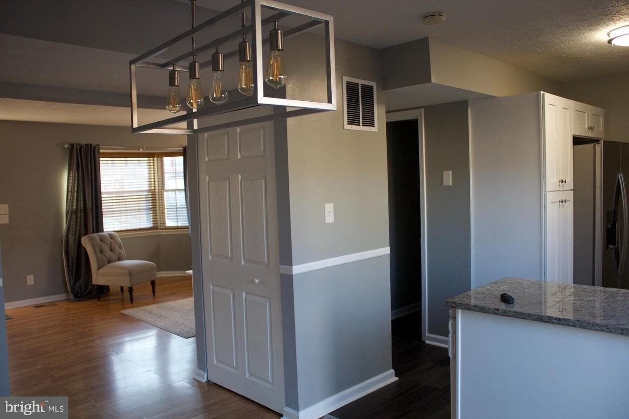 1123 Keswick Pl - Photo 6 of 16