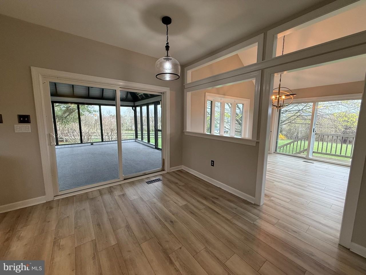 3293 N Hill Ct - Photo 6 of 30