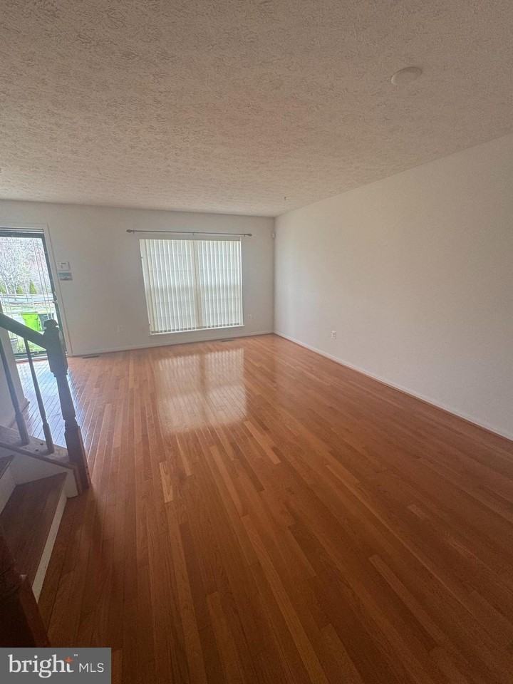 2936 Indiansummer Ct - Photo 2 of 22