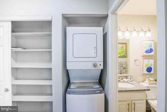 203 Idlewild Rd Apt 2a - Photo 4 of 14