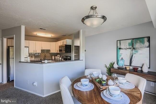 200 Idlewild Rd Apt 2d - Photo 4 of 14