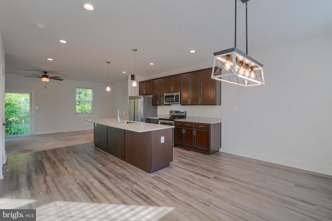 617 Snapdragon Ct - Photo 2 of 23