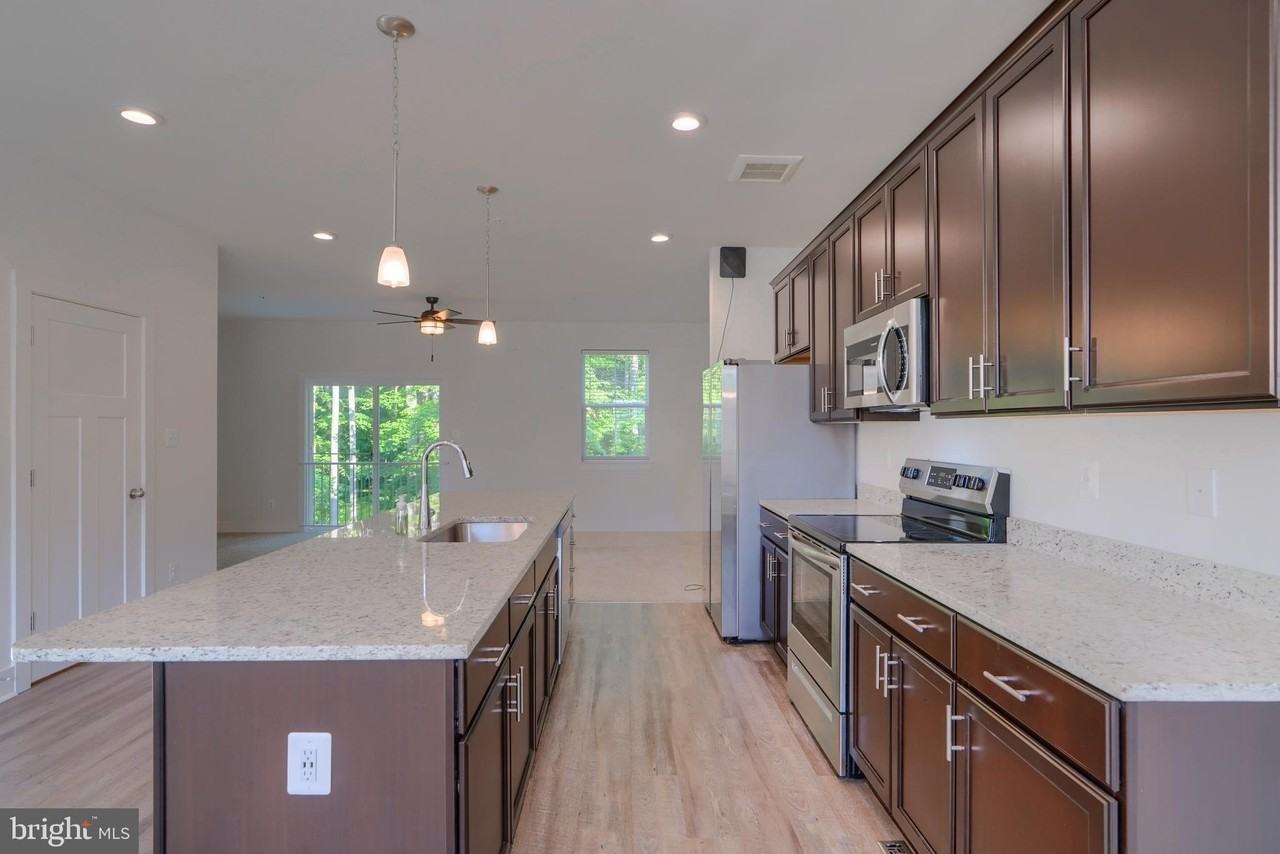 617 Snapdragon Ct - Photo 4 of 23