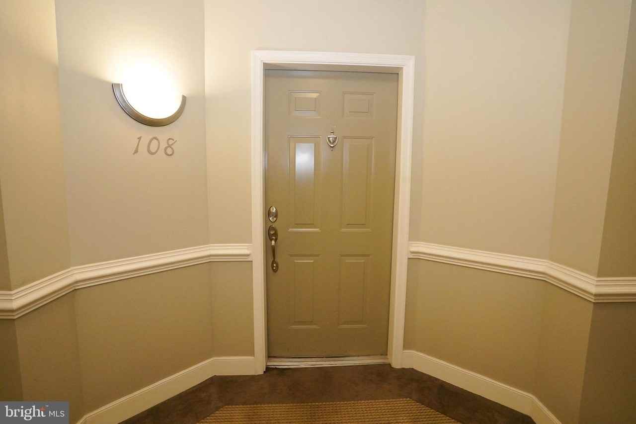2111 Ganton Grn #E108 - Photo 4 of 44