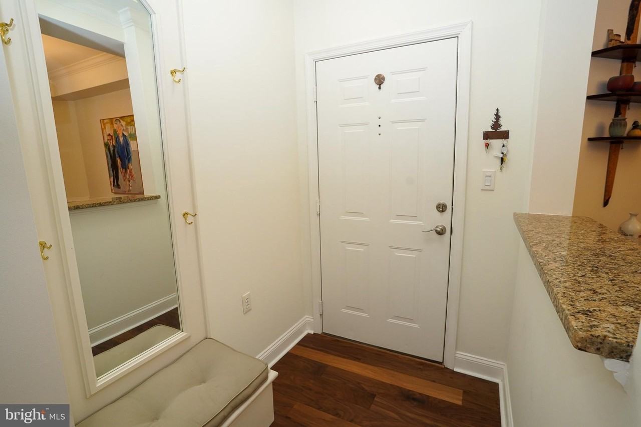2111 Ganton Grn #E108 - Photo 5 of 44
