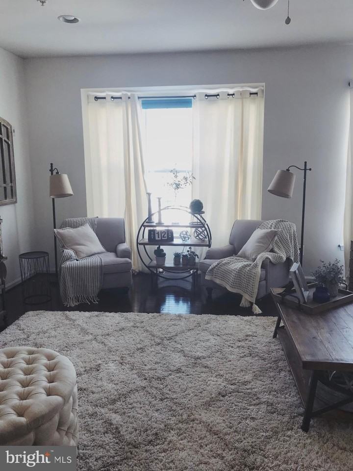 7806 River Rock Way - Photo 2 of 29