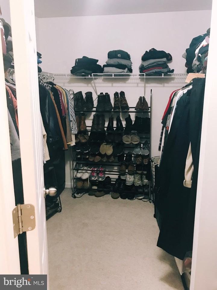 7806 River Rock Way - Photo 6 of 29