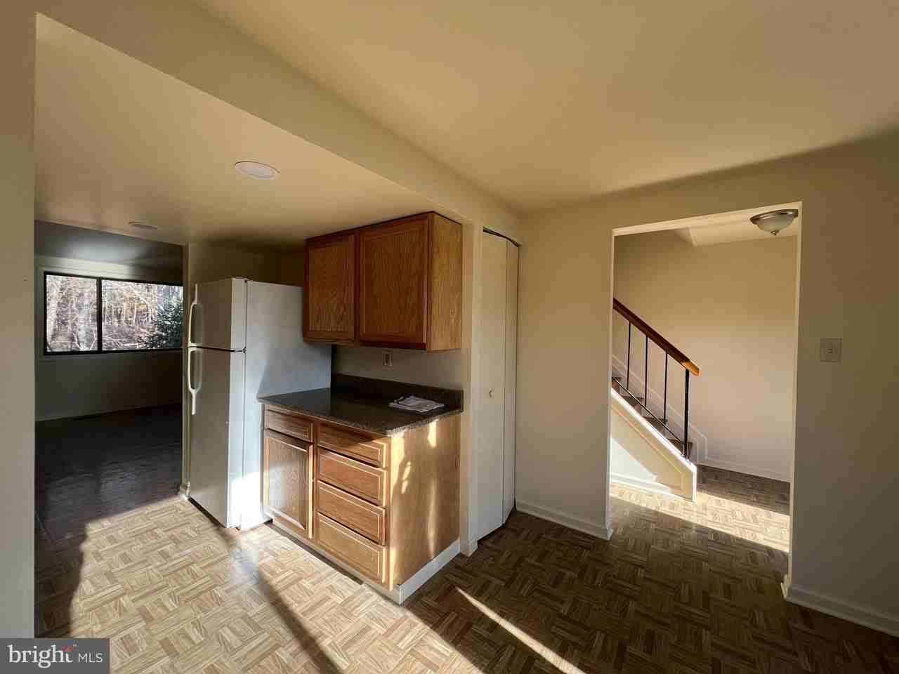 8916 Footed Rdg - Photo 4 of 29