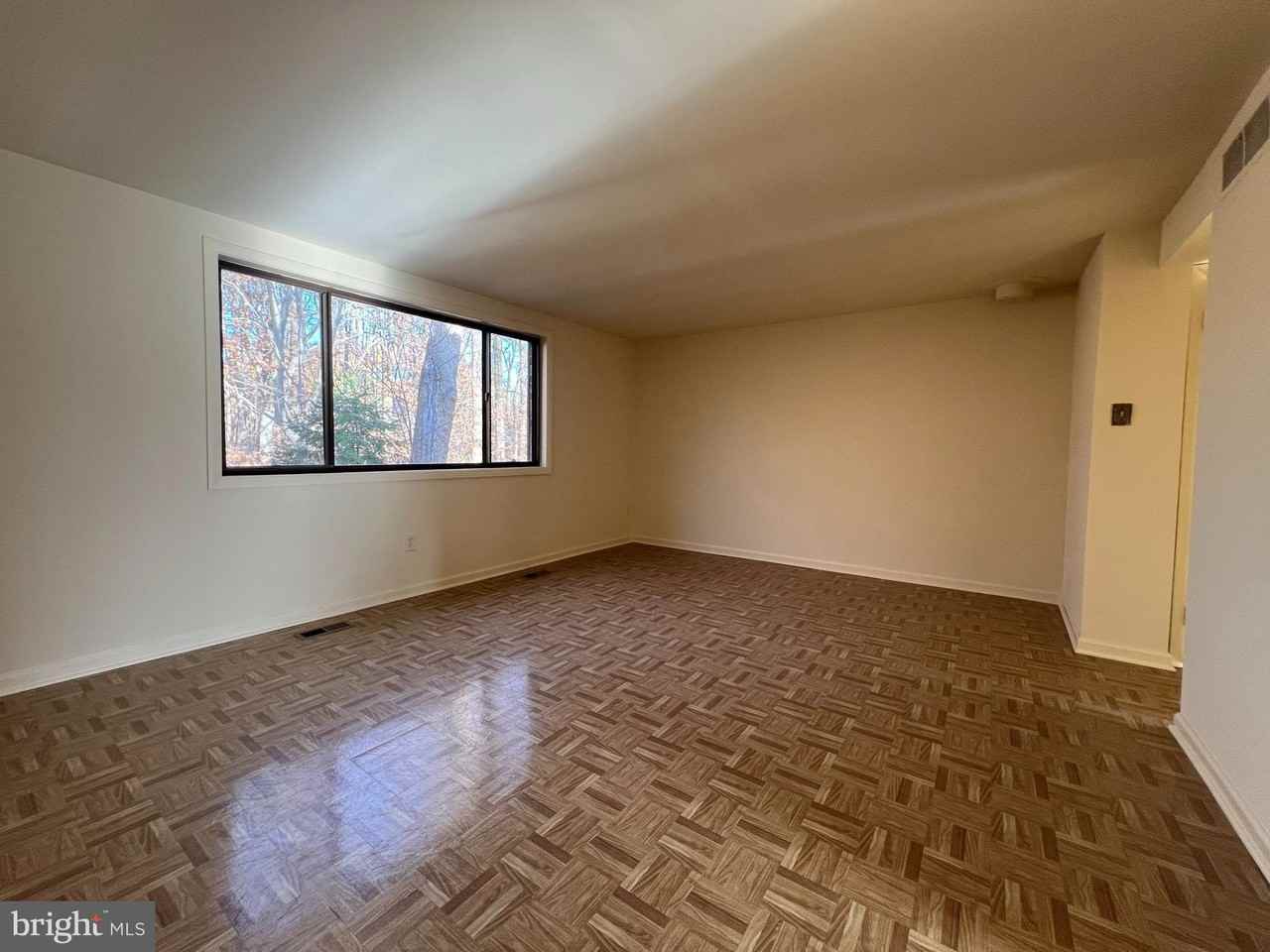 8916 Footed Rdg - Photo 7 of 29