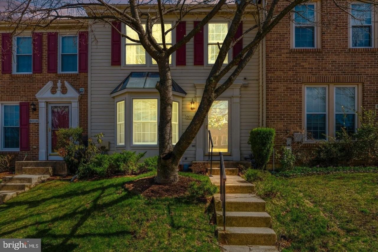 8016 Brightlight Pl - Photo 2 of 35