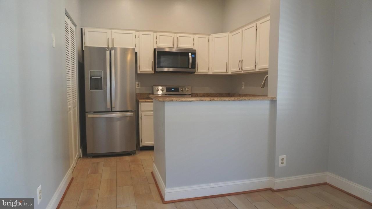 6060 California Cir #609 - Photo 3 of 20