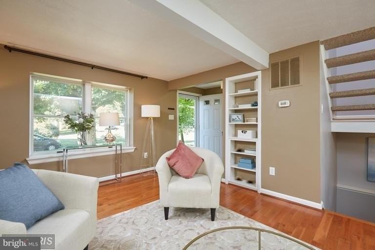 7706 Havenside Ter - Photo 2 of 41