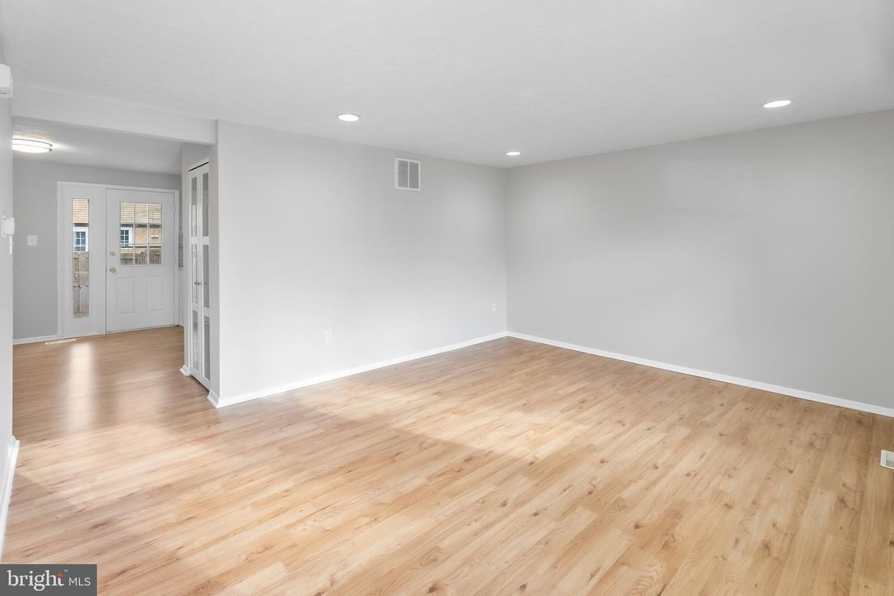 7802 Epsilon Dr - Photo 2 of 17