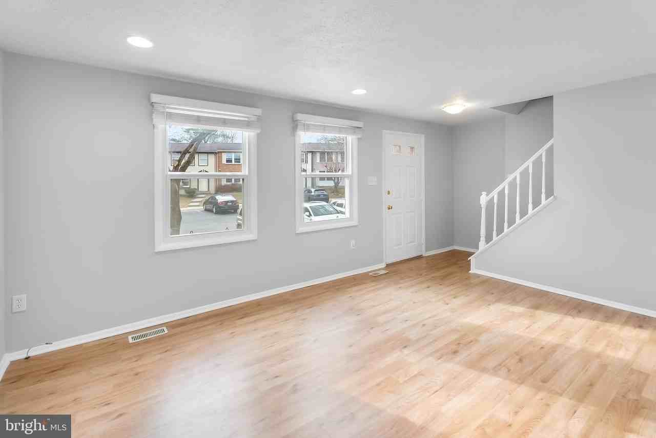 7802 Epsilon Dr - Photo 4 of 17