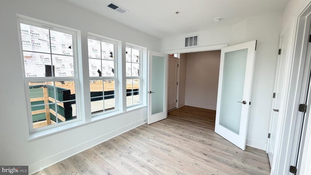 2106 Henson Norris St - Photo 3 of 20