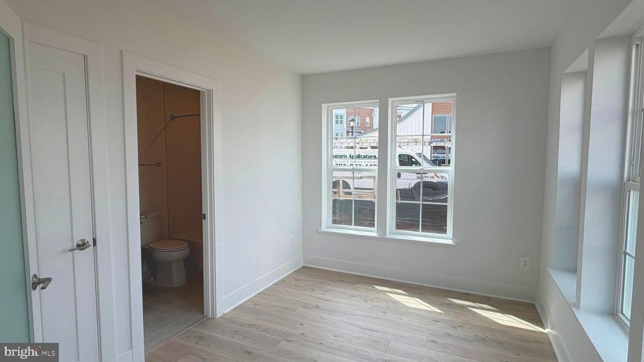 2106 Henson Norris St - Photo 5 of 20