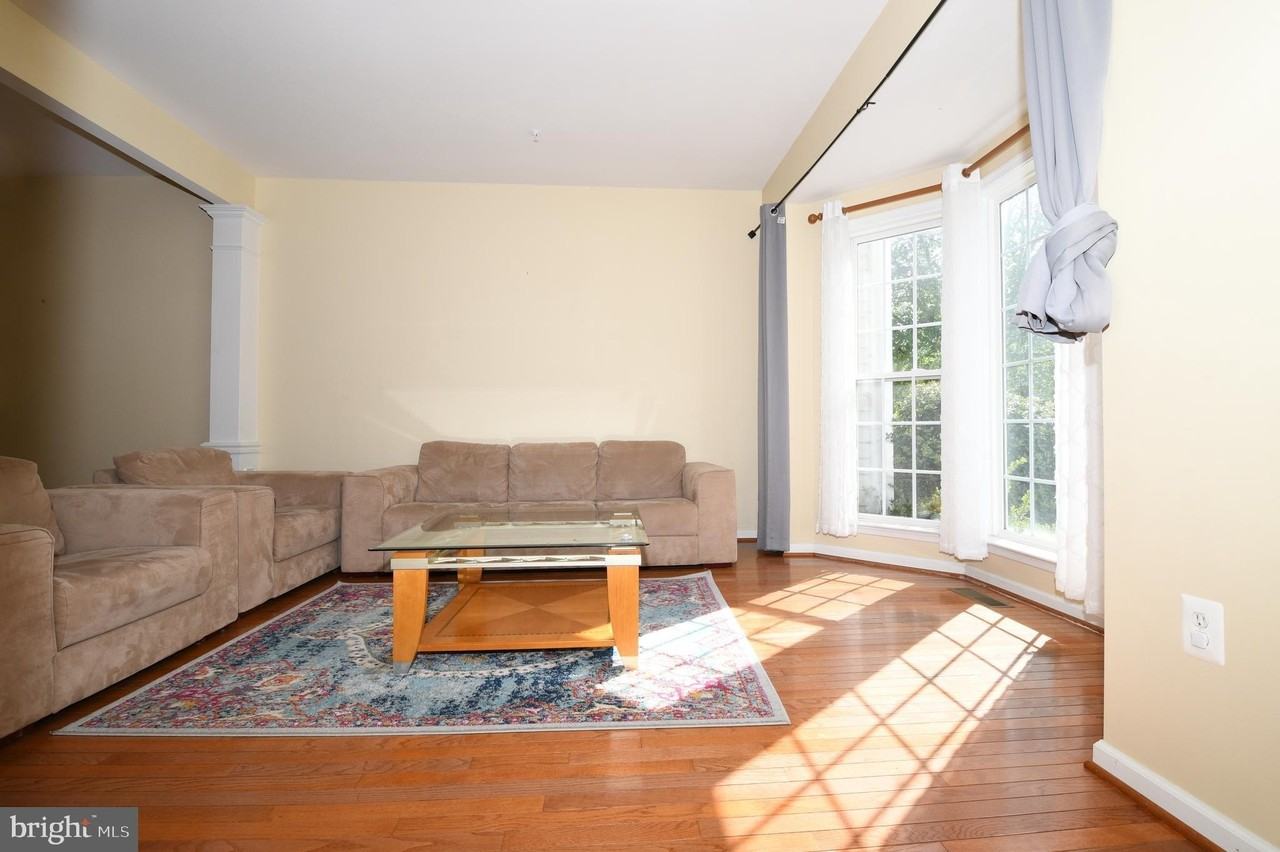 13955 Lullaby Rd - Photo 5 of 45