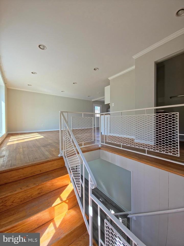 12111 Portree Dr - Photo 3 of 28