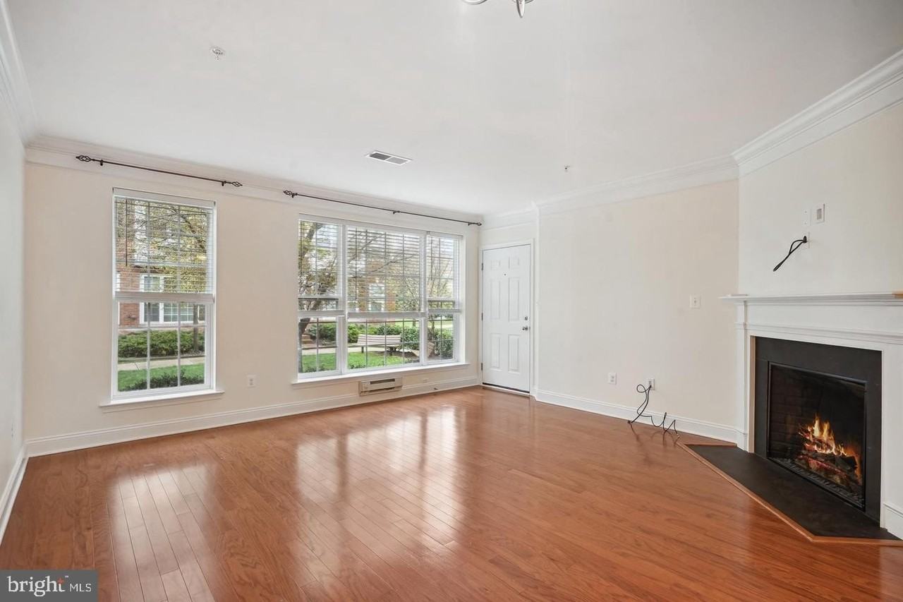 22936 Spicebush Dr Unit 1361 - Photo 2 of 22