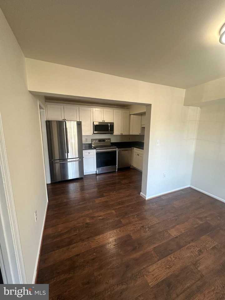 840 Azalea Dr Unit 18 - Photo 6 of 21