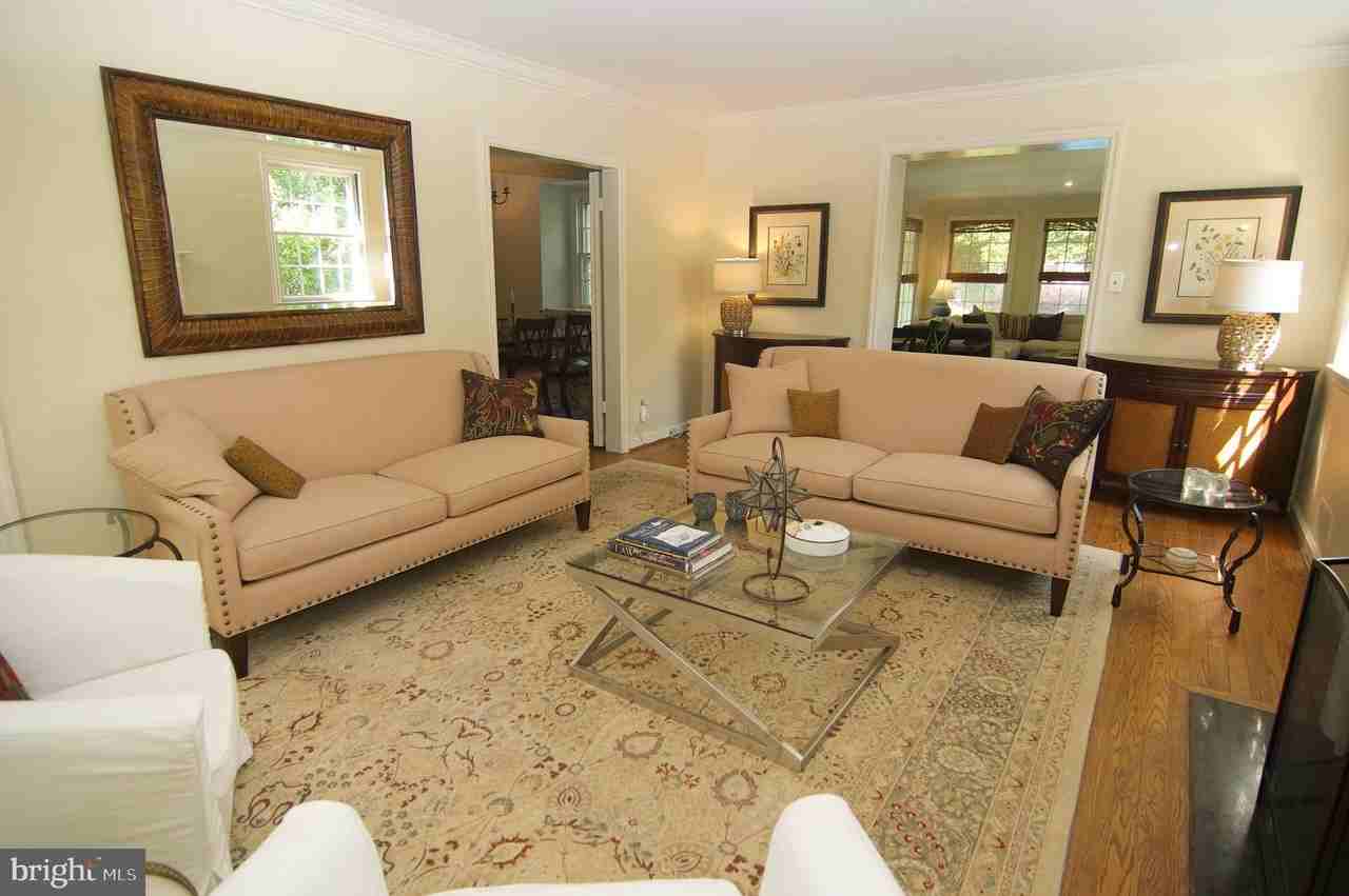 3803 Leland St - Photo 4 of 43