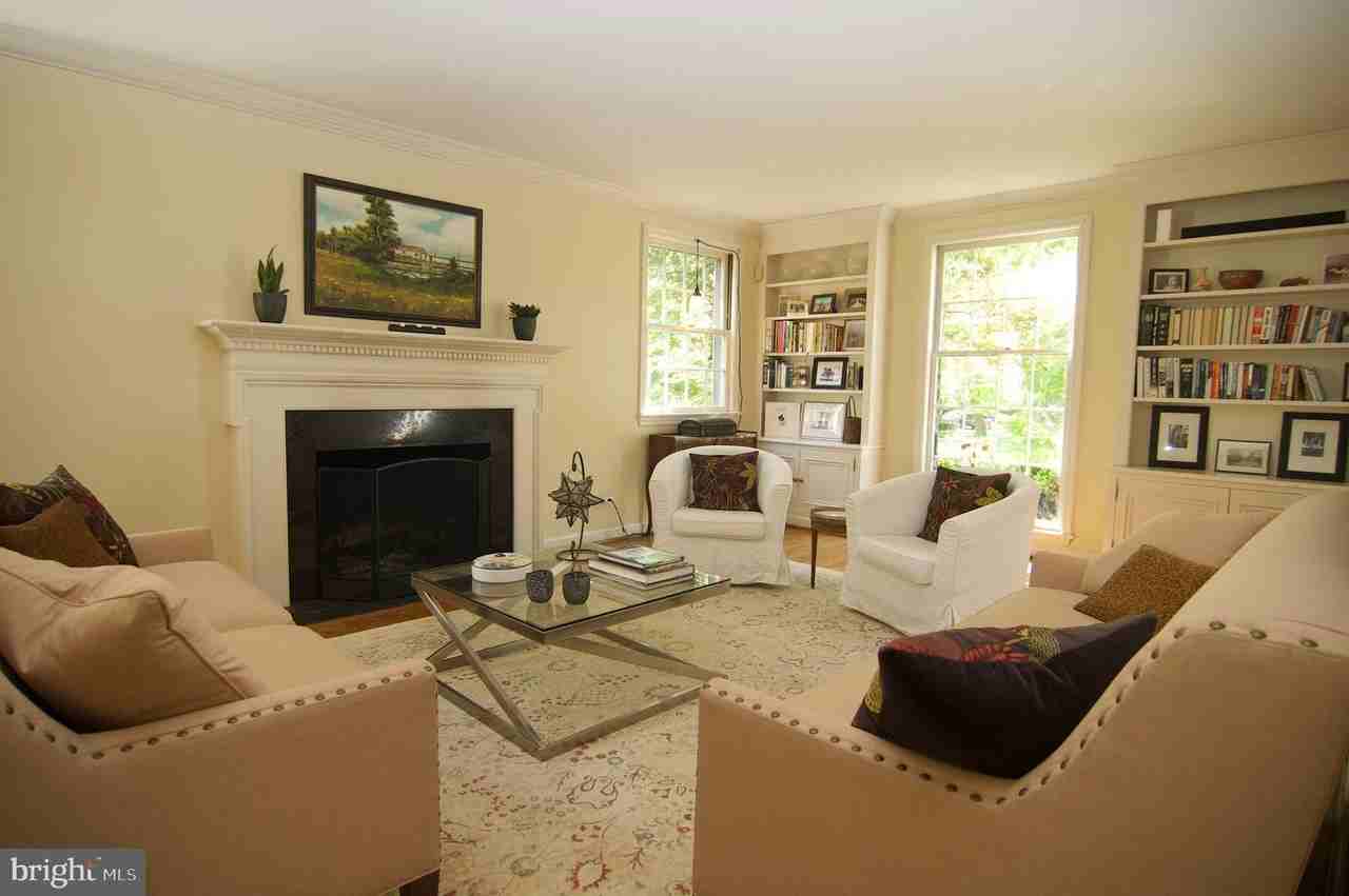 3803 Leland St - Photo 6 of 43