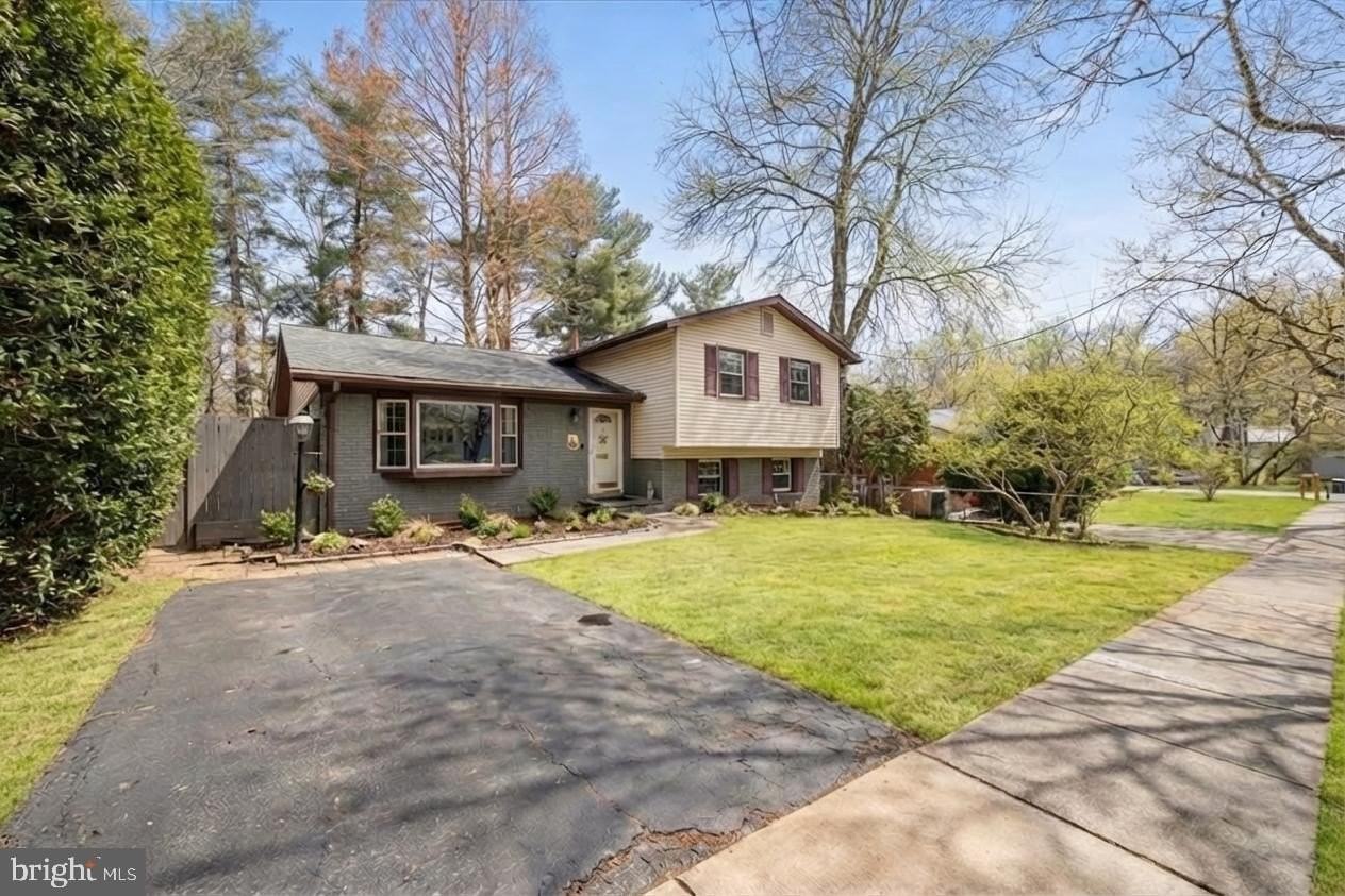 903 Leverton Rd - Photo 2 of 37