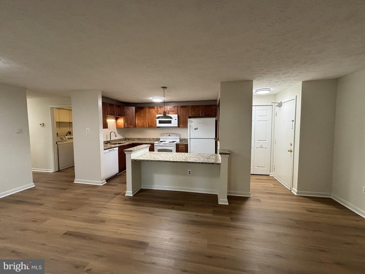 12309 Silvergate Way #908C - Photo 4 of 22