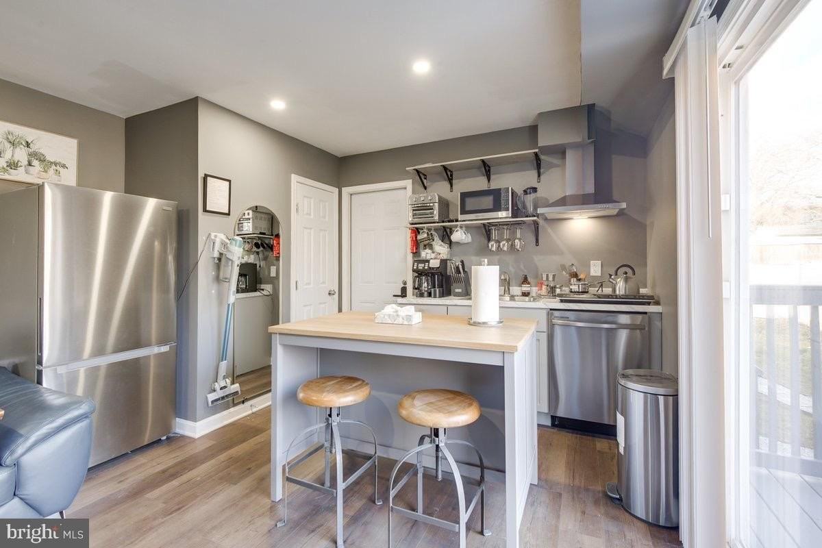 6604 Oak St - Photo 3 of 16