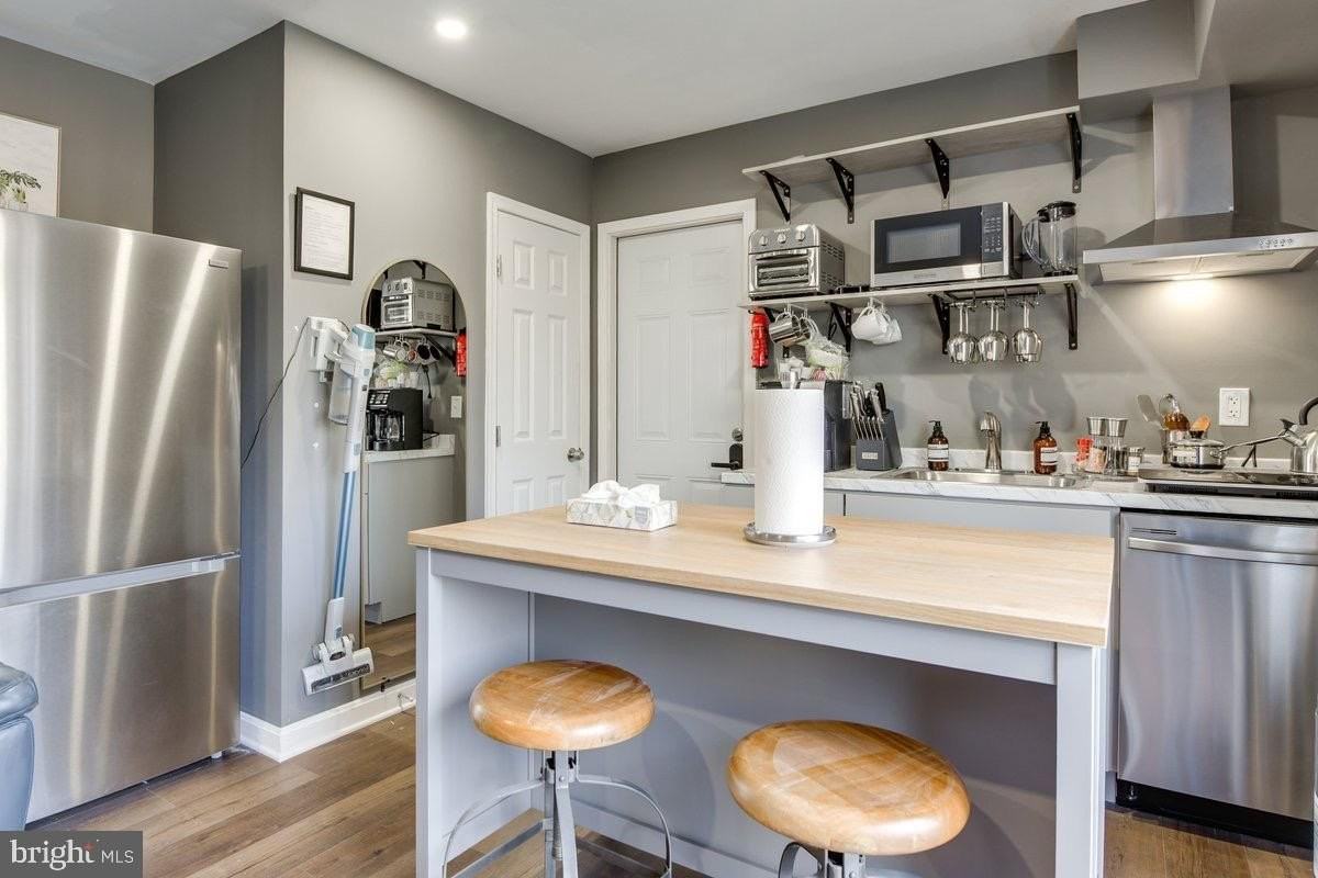 6604 Oak St - Photo 6 of 16