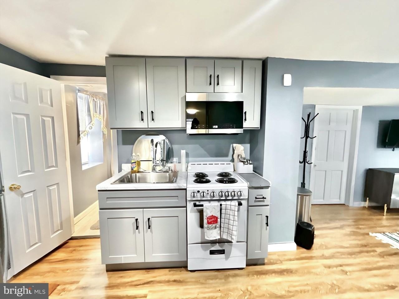 421 Nova Ave - Photo 5 of 15