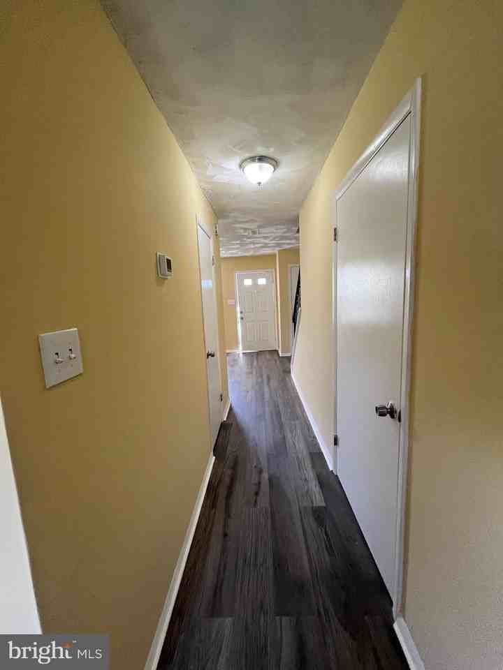 6039 Livingston Rd - Photo 6 of 12