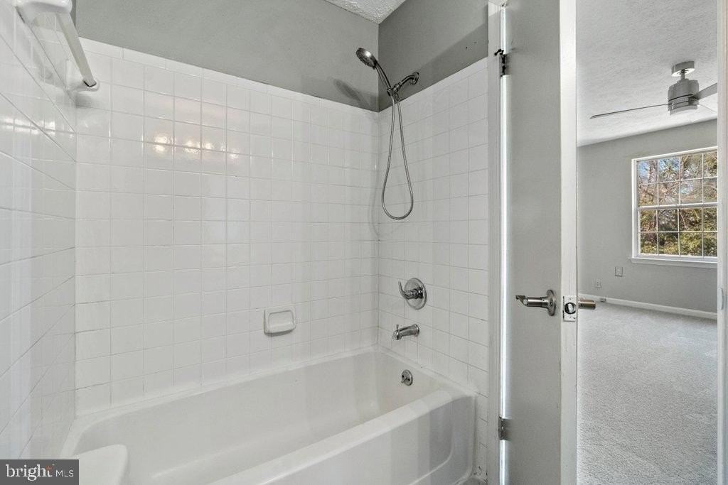 10477 Campus Way S - Photo 2 of 30