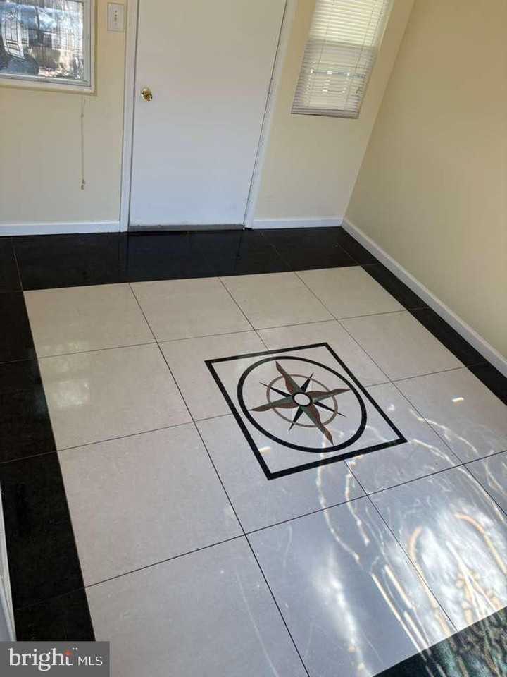 3021 South Grv - Photo 6 of 13