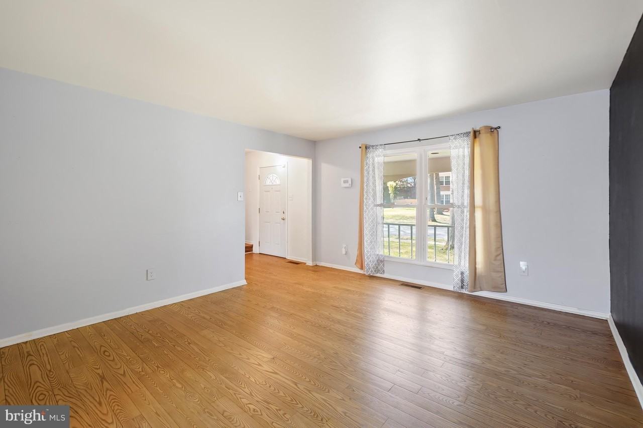 15957 Alameda Dr - Photo 7 of 30