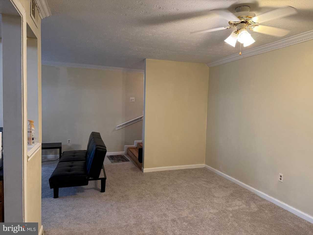 7925 Mandan Rd Apt 204 - Photo 5 of 41