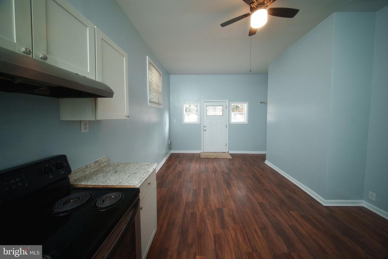 9610 Prince William Dr - Photo 6 of 10