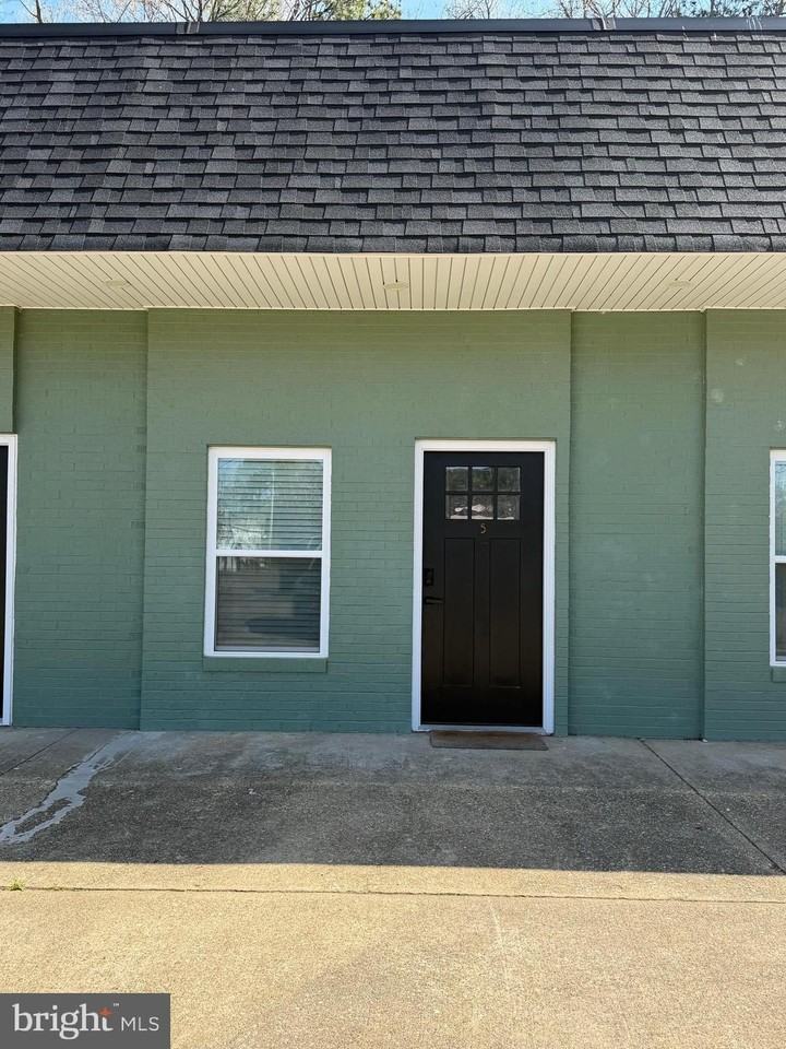 17476 Piney Point Rd #5 - Photo 2 of 12