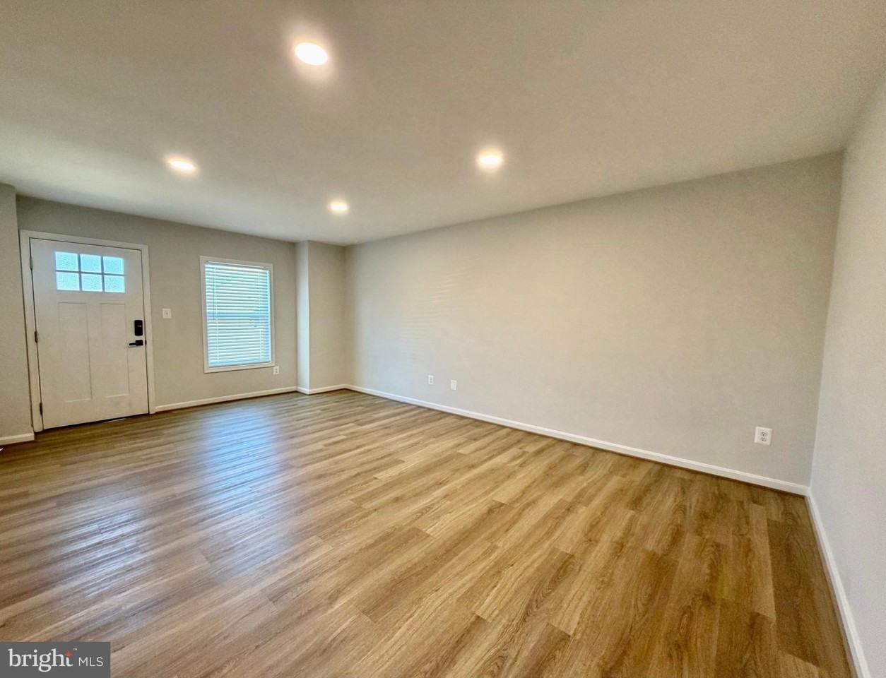 17476 Piney Point Rd #5 - Photo 3 of 12