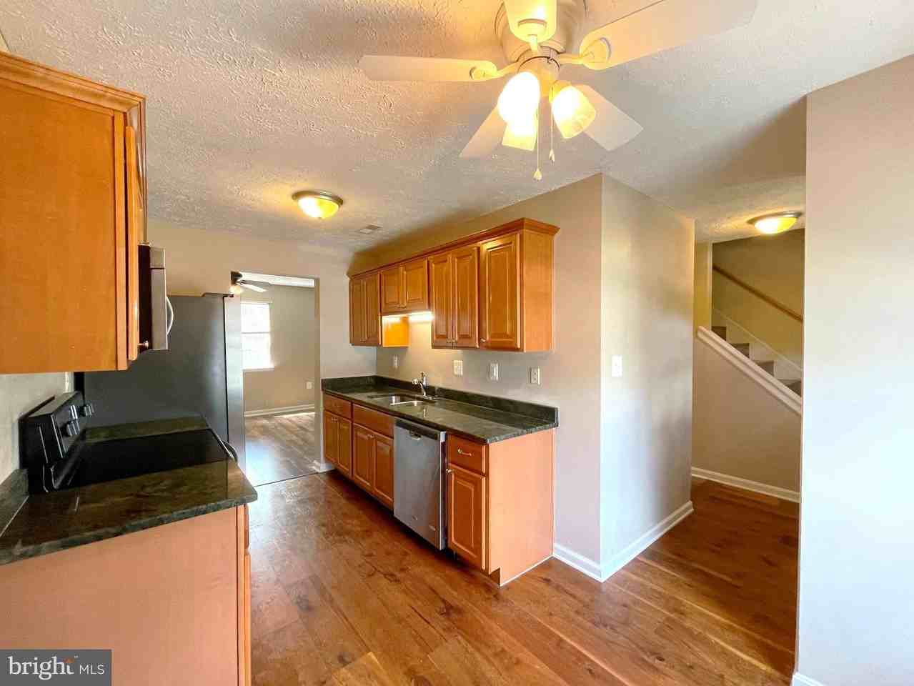 21822 Ronald Dr - Photo 6 of 24