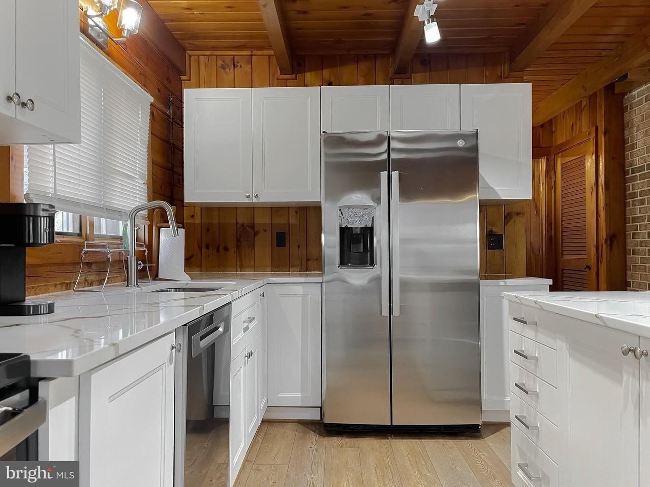 23581 Belmar Dr - Photo 2 of 50