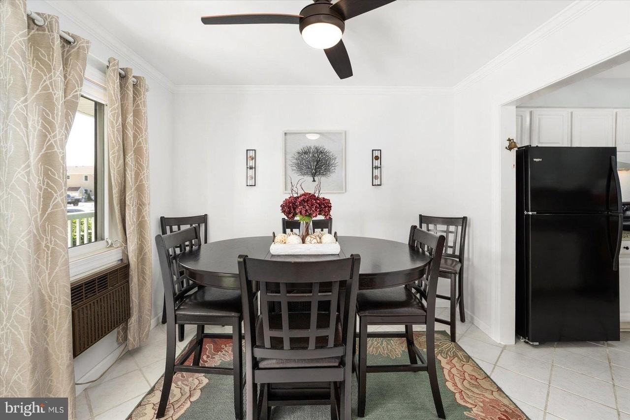 714 Mooring Rd Unit C105 - Photo 4 of 35