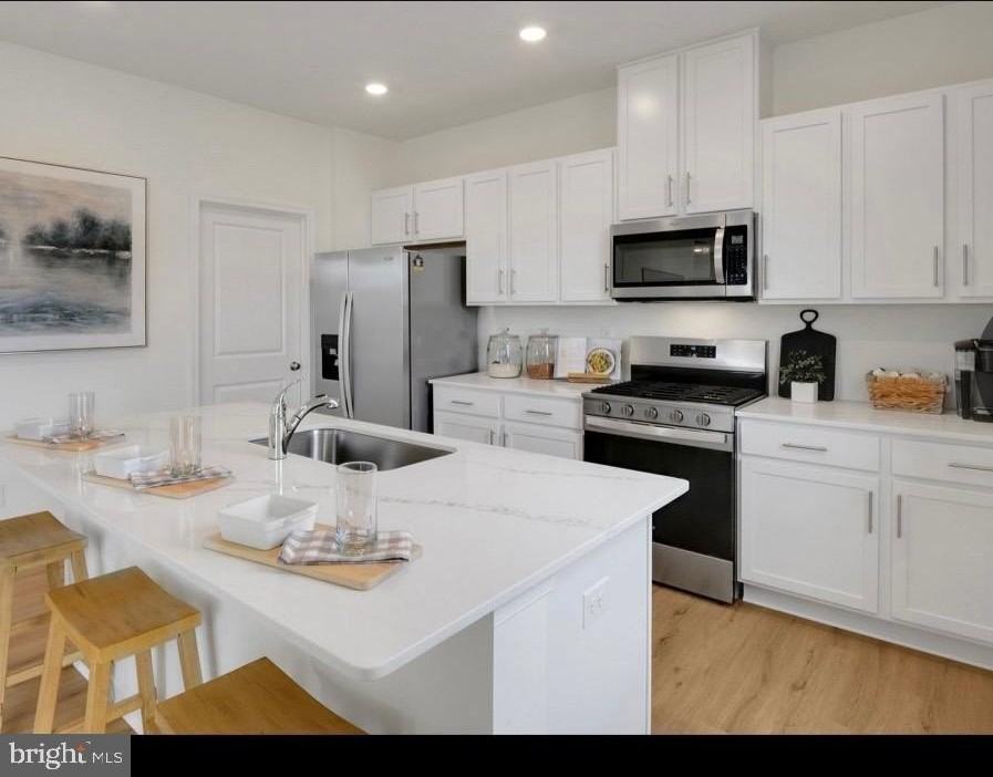 123 Malibu Dr - Photo 5 of 10