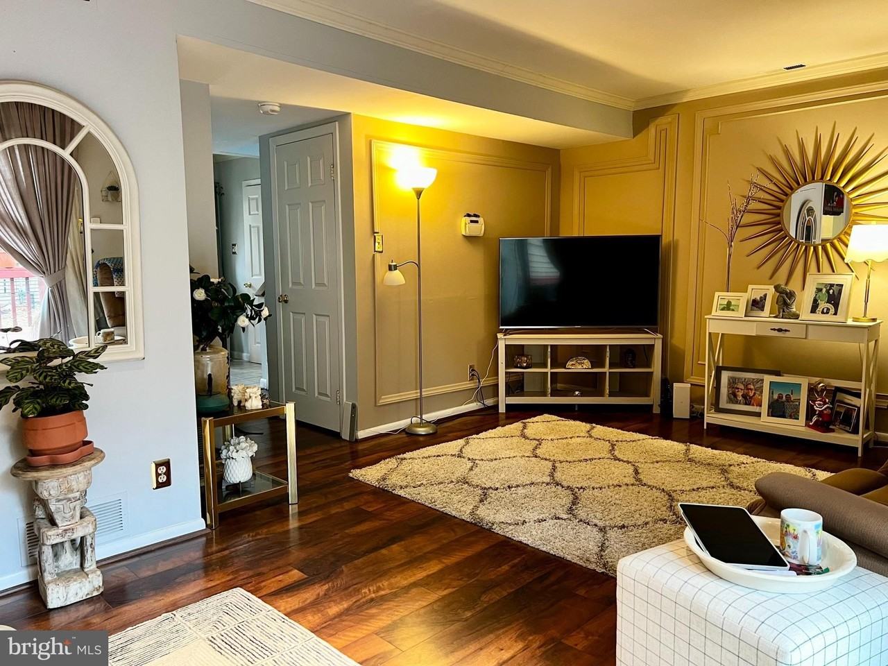 81 Dorset Ct - Photo 4 of 25