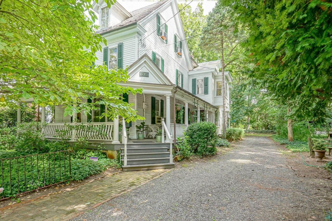 315 Chestnut St - Photo 5 of 36