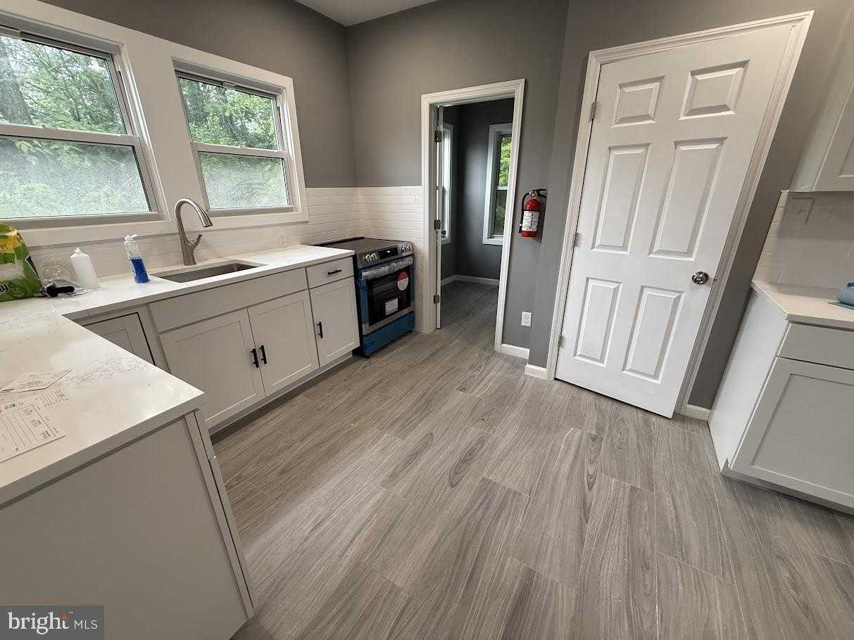 178 Crosswicks Rd - Photo 5 of 23